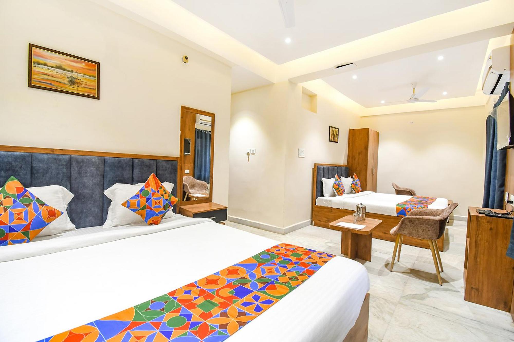 Fabhotel Prime The Golden Plaza - Nr Tarapith Temple Zewnętrze zdjęcie