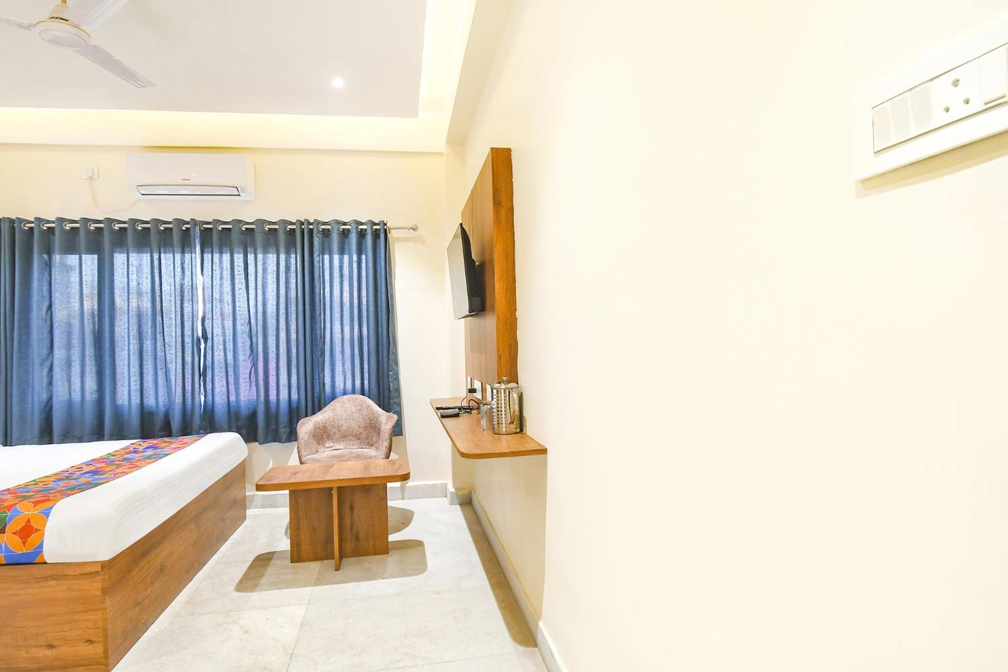 Fabhotel Prime The Golden Plaza - Nr Tarapith Temple Zewnętrze zdjęcie